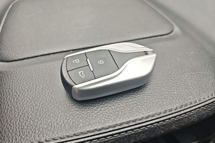 Used Hanteng X5 2018 1.5T CVT Luxury Edition Vehicle Key