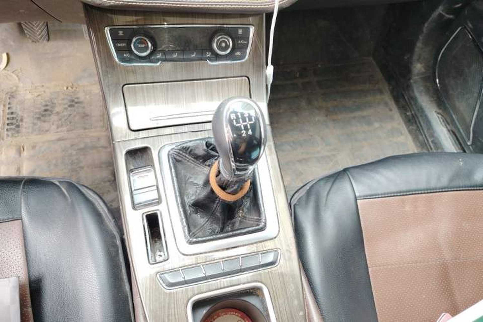 Used Hanteng X5 2019 MAX 1.5T Manual Smart Edition 7-Seater Gear Lever