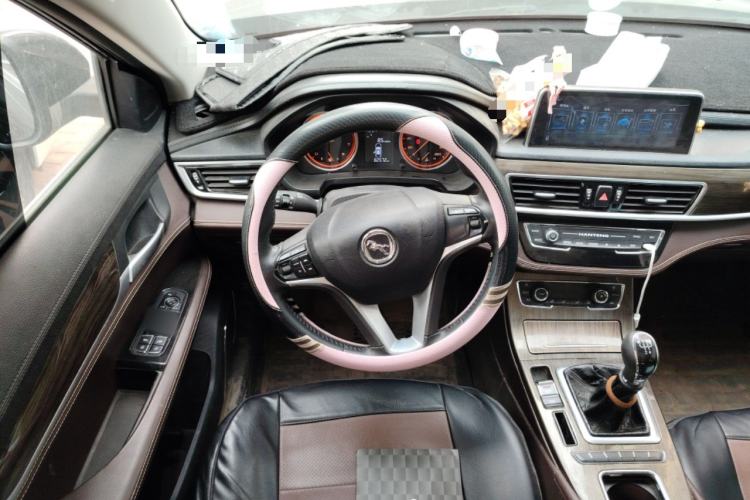 Used Hanteng X5 2019 MAX 1.5T Manual Smart Edition 7-Seater Steering Wheel