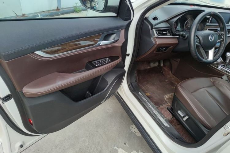 Used Hanteng X5 2019 MAX 1.5T CVT Luxury 7-Seater Driver Seat