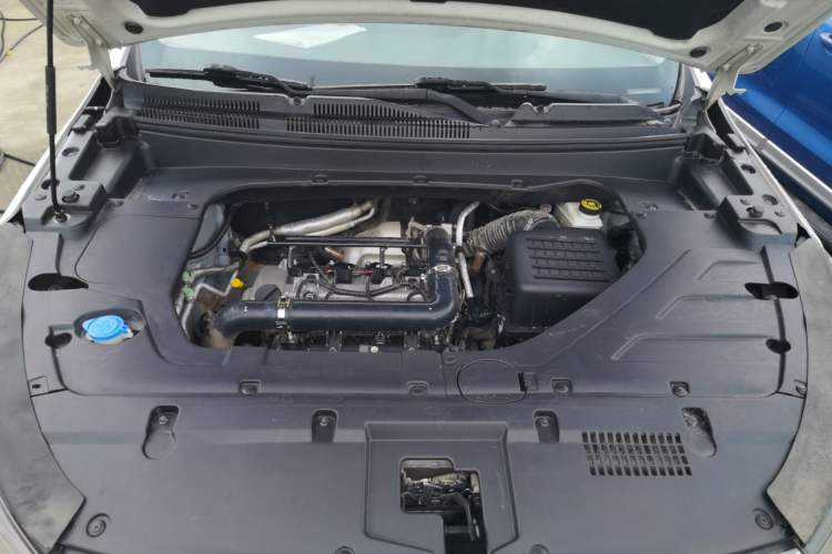 Used Hanteng X5 2019 MAX 1.5T CVT Luxury 7-Seater Engine Bay