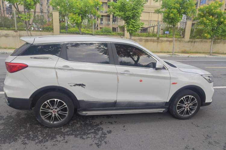 Used Hanteng X5 2019 MAX 1.5T CVT Luxury 7-Seater Exterior 3