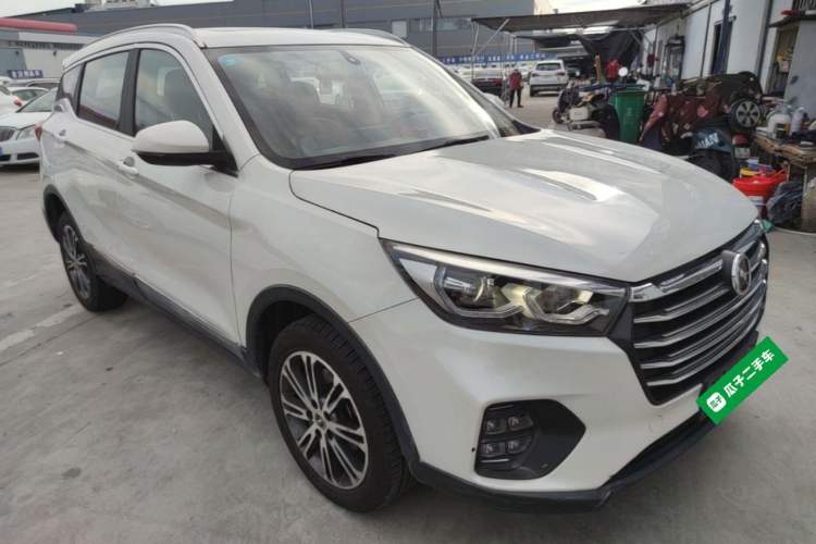 Used Hanteng X5 2019 MAX 1.5T CVT Luxury 7-Seater Front Right 45 Deg