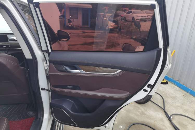 Used Hanteng X5 2019 MAX 1.5T CVT Luxury 7-Seater Interior 6