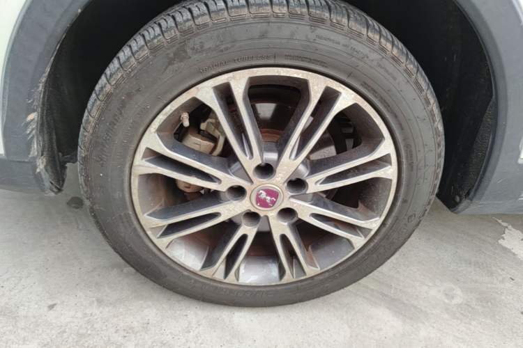 Used Hanteng X5 2019 MAX 1.5T CVT Luxury 7-Seater Left Front Wheel Hub