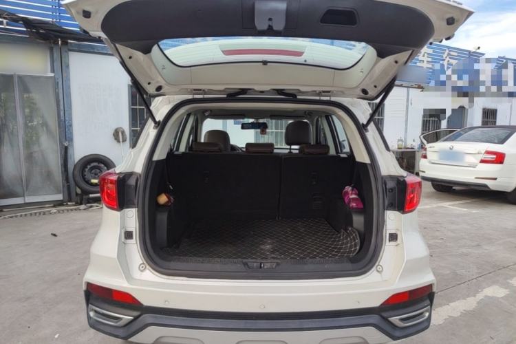 Used Hanteng X5 2019 MAX 1.5T CVT Luxury 7-Seater Trunk