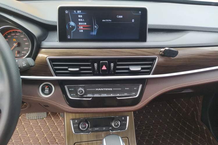 Used Hanteng X5 2020 1.5T Automatic Luxury Model 5 Seats Audio And AC Panel