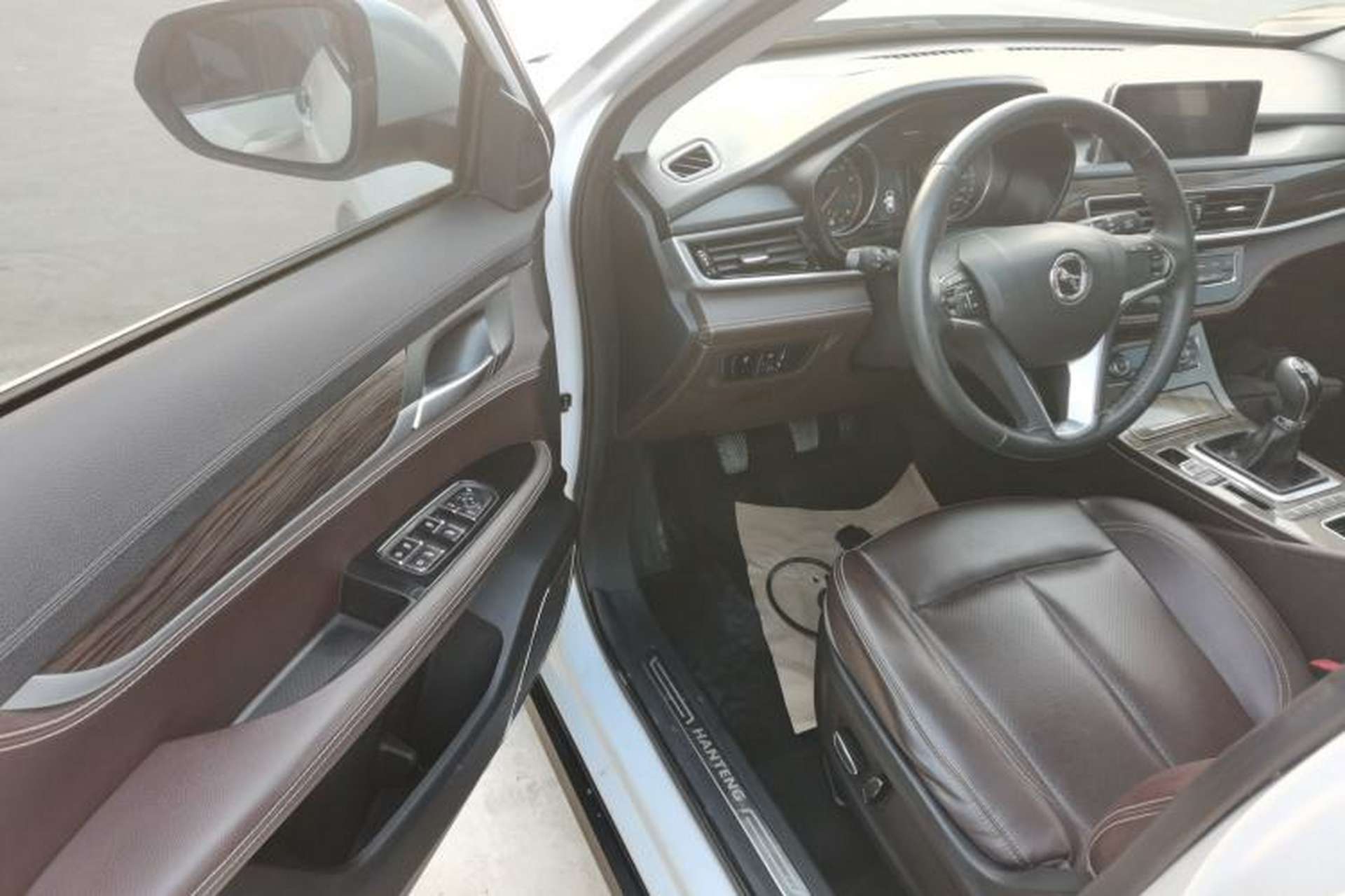 Used Hanteng X5 2020 1.5T Manual Smart Edition 5 Seats Driver Seat