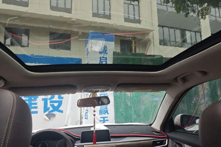 Used Hanteng X5 2020 1.5T Automatic Luxury Model 5 Seats Headliner