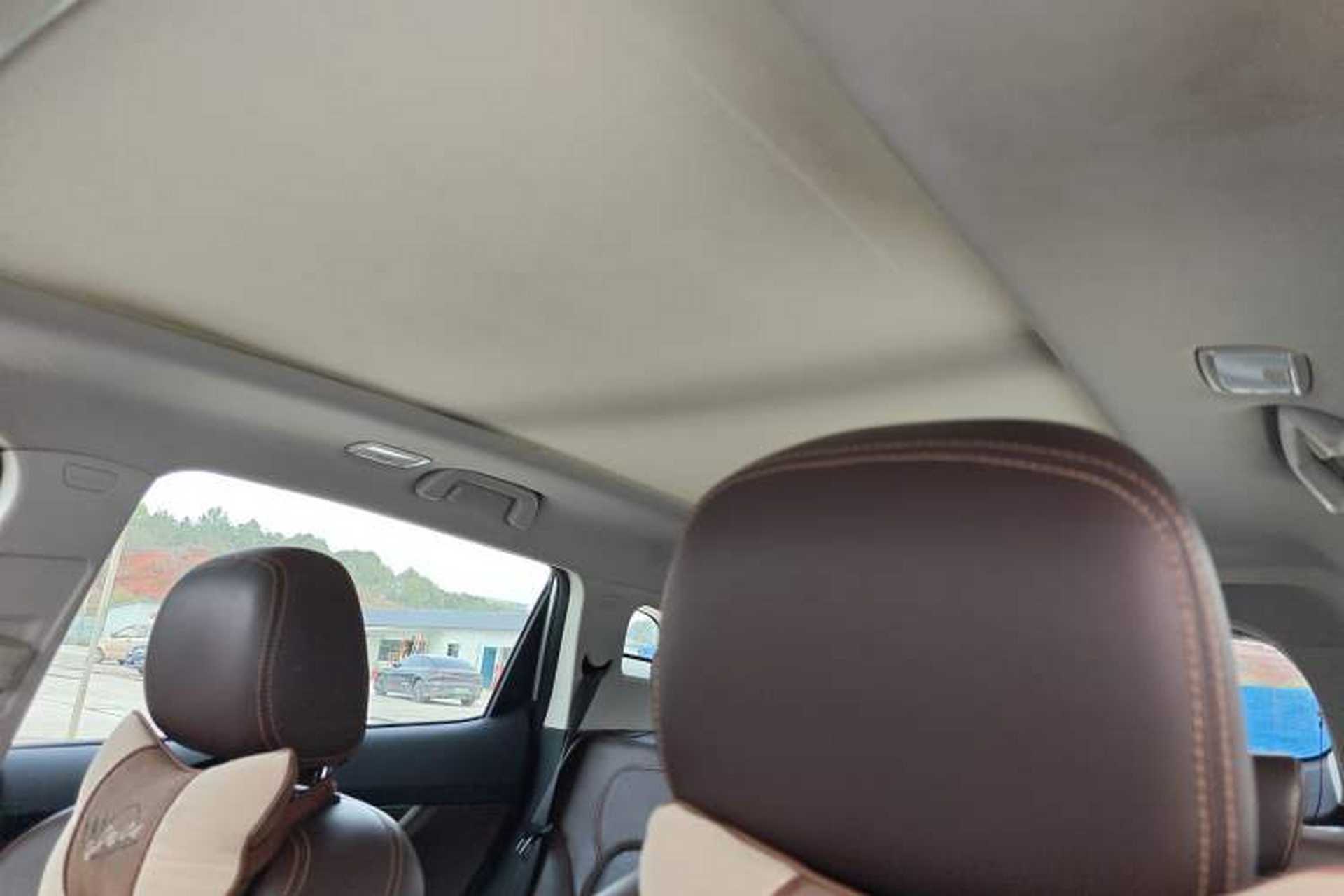 Used Hanteng X5 2020 1.5T Automatic Luxury Model 5 Seats Headliner