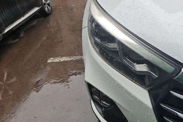 Used Hanteng X5 2020 1.5T Automatic Luxury Model 5 Seats Right Front Headlight