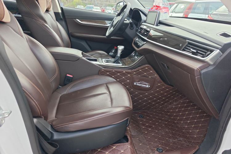 Used Hanteng X5 2020 1.5T Automatic Luxury Model 5 Seats Right Front Seat