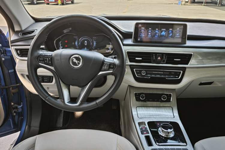 Used Hanteng X5 New Energy 2019 Luxury Edition Interior 2
