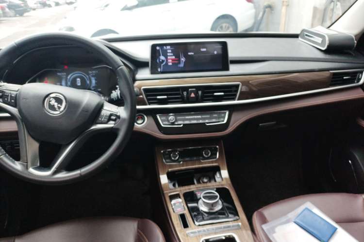 Used Hanteng X5 New Energy 2019 Flagship Edition Center Console