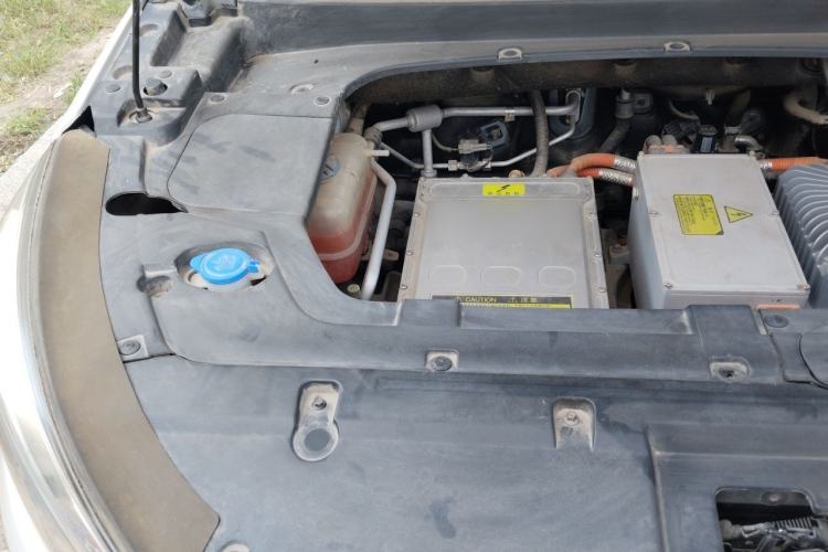 Used Hanteng X5 New Energy 2019 Flagship Edition Engine Bay Right
