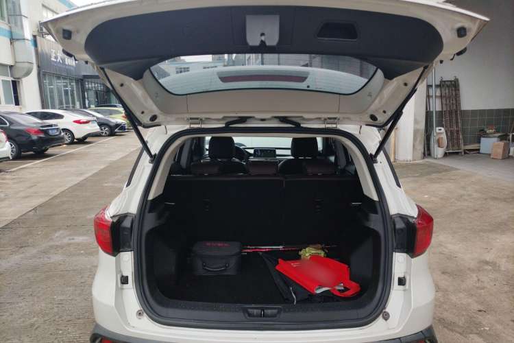 Used Hanteng X5 New Energy 2019 Flagship Edition Trunk