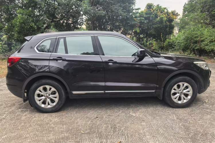 Used Hanteng X7 2016 1.5T Manual Luxury Edition Exterior 2