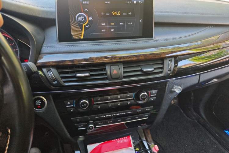 Used Hanteng X7 2016 1.5T Manual Luxury Edition Audio And AC Panel