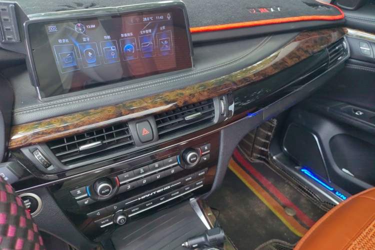 Used Hanteng X7 2016 1.5T Manual Luxury Edition Audio And AC Panel