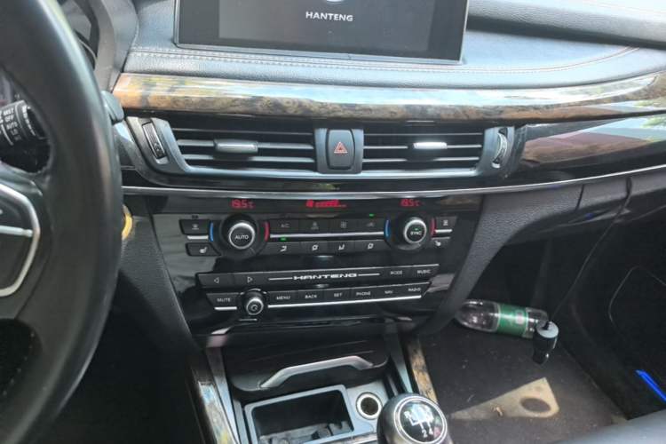 Used Hanteng X7 2016 1.5T Manual Luxury Edition Audio And AC Panel