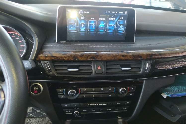 Used Hanteng X7 2016 1.5T Manual Luxury Edition Audio And AC Panel