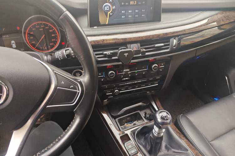 Used Hanteng X7 2016 1.5T Manual Luxury Edition Audio And AC Panel