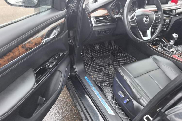 Used Hanteng X7 2016 1.5T Manual Luxury Edition Driver Seat