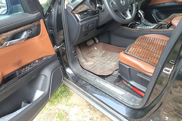 Used Hanteng X7 2016 2.0T DCT Luxury Version Driver Seat