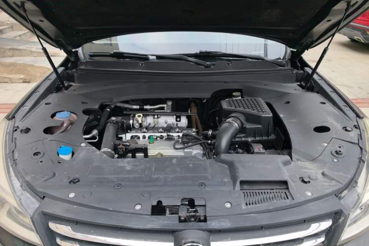 Used Hanteng X7 2016 2.0T DCT Luxury Edition Engine Bay