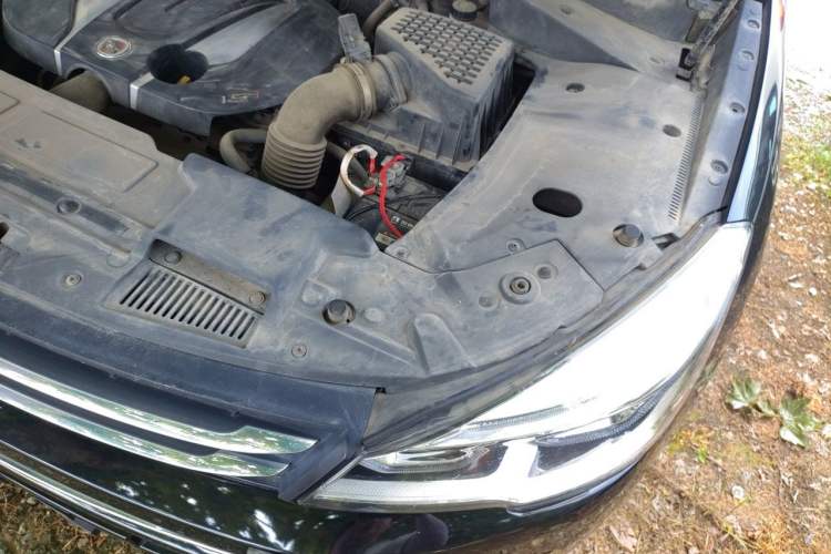 Used Hanteng X7 2016 1.5T Manual Luxury Edition Engine Bay Left