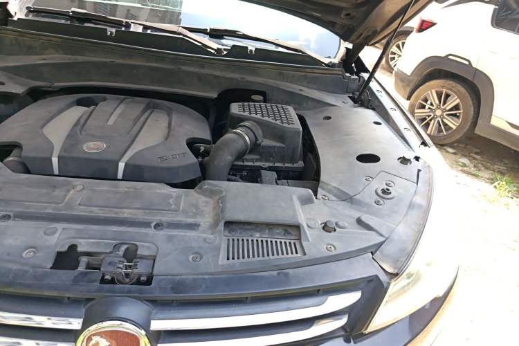 Used Hanteng X7 2016 2.0T DCT Luxury Version Engine Bay Left