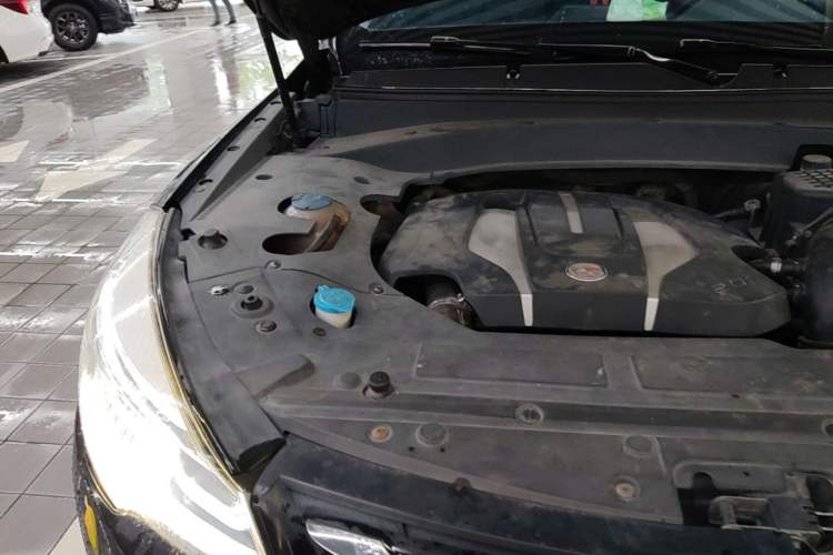 Used Hanteng X7 2016 2.0T DCT Luxury Edition Engine Bay Right