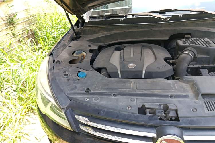 Used Hanteng X7 2016 2.0T DCT Luxury Version Engine Bay Right