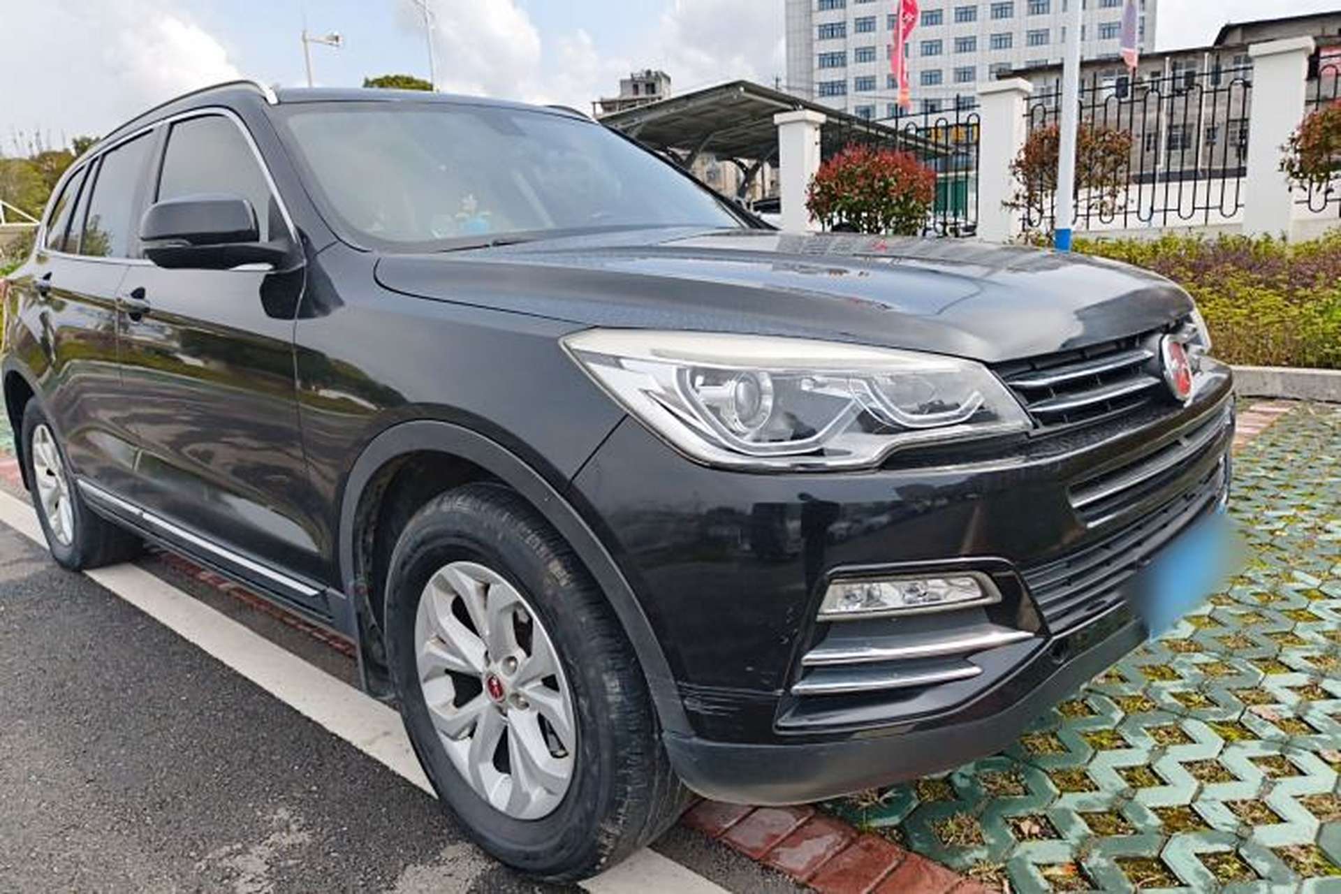 Used Hanteng X7 2016 1.5T Manual Luxury Edition Exterior 1