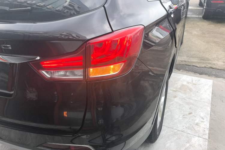 Used Hanteng X7 2016 1.5T Manual Luxury Edition Exterior 6