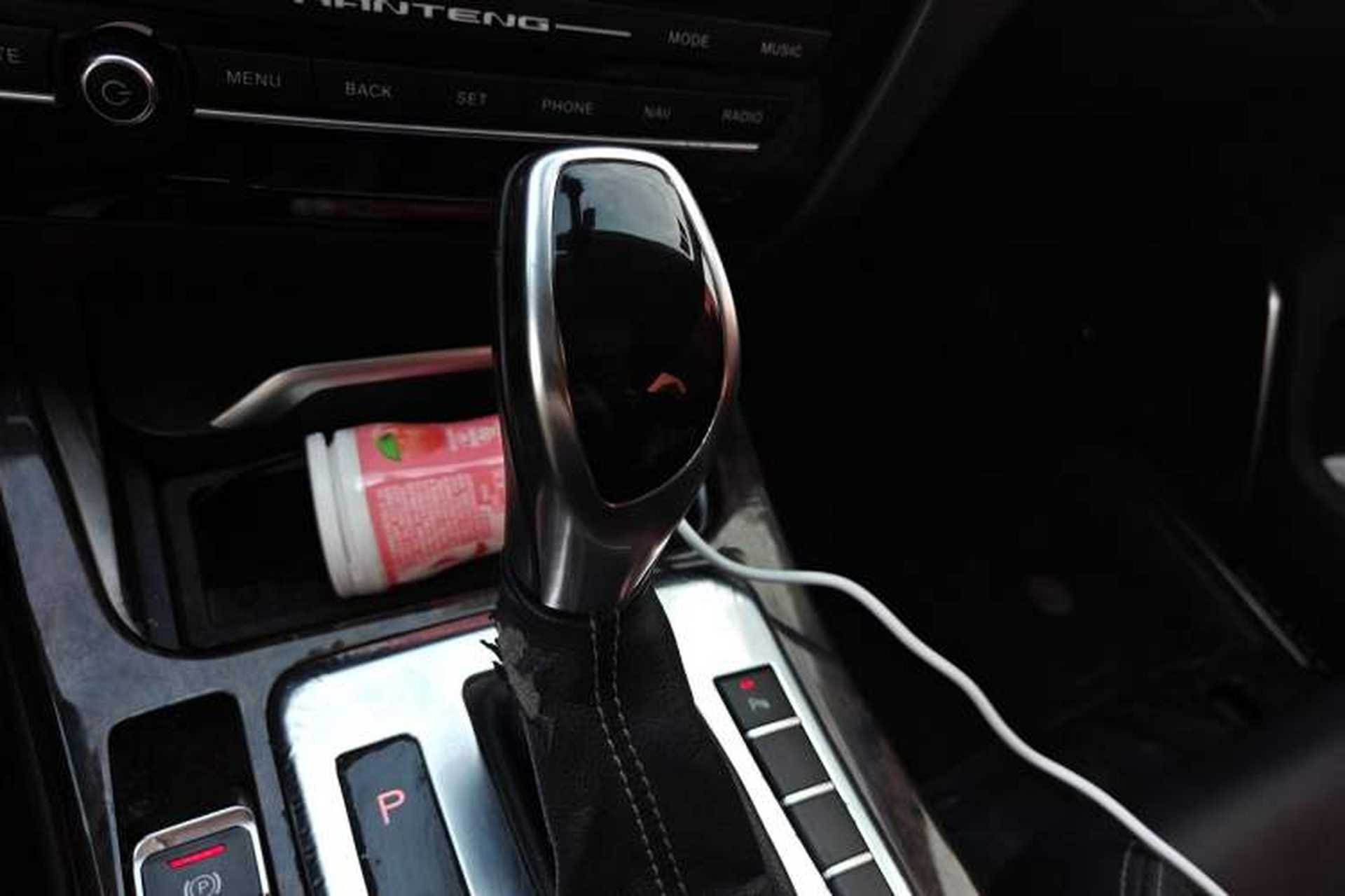 Used Hanteng X7 2016 2.0T DCT Luxury Edition Gear Lever