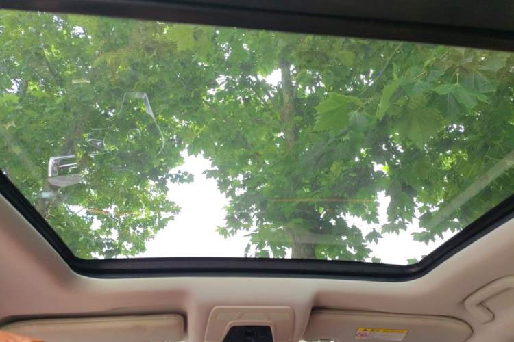Used Hanteng X7 2016 1.5T Manual Luxury Edition Headliner