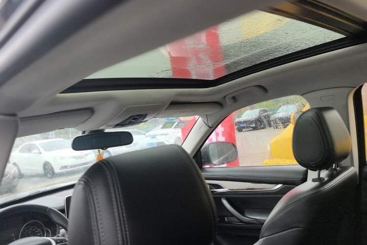 Used Hanteng X7 2016 1.5T Manual Luxury Edition Headliner