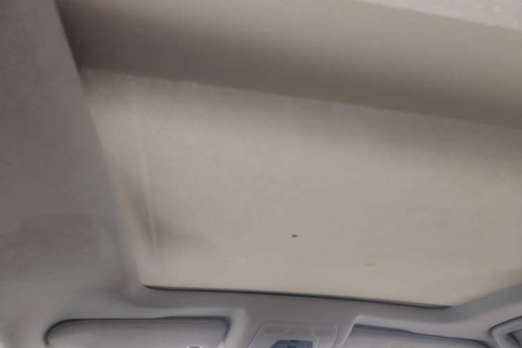 Used Hanteng X7 2016 1.5T Manual Luxury Edition Headliner