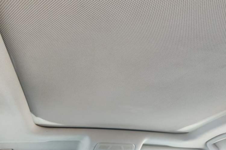Used Hanteng X7 2016 1.5T Manual Luxury Edition Headliner