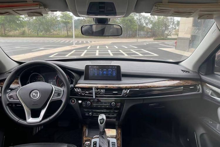 Used Hanteng X7 2016 1.5T Manual Luxury Edition Interior 1