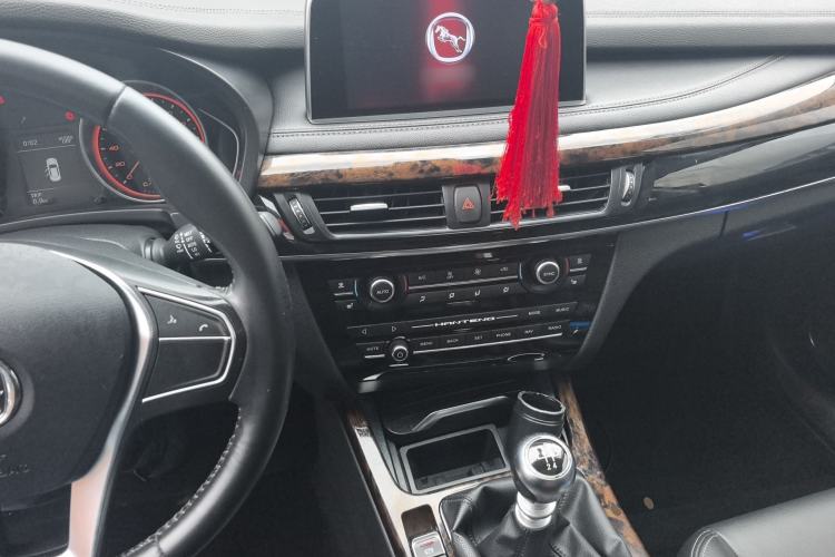 Used Hanteng X7 2016 1.5T Manual Luxury Edition Interior 2