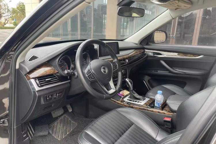 Used Hanteng X7 2016 1.5T Manual Luxury Edition Interior 2