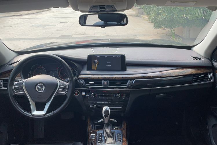Used Hanteng X7 2016 2.0T DCT Luxury Edition Interior 3