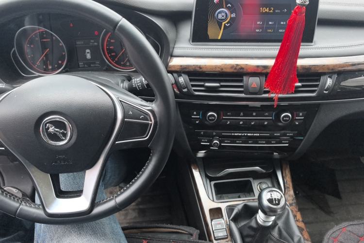 Used Hanteng X7 2016 1.5T Manual Luxury Edition Interior 3