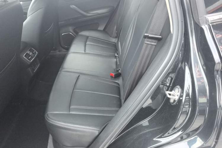 Used Hanteng X7 2016 1.5T Manual Luxury Edition Interior 4