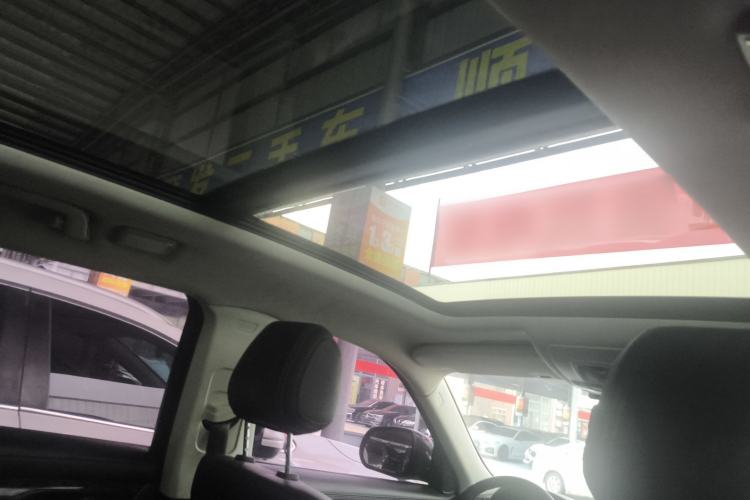 Used Hanteng X7 2016 2.0T DCT Luxury Edition Interior 6