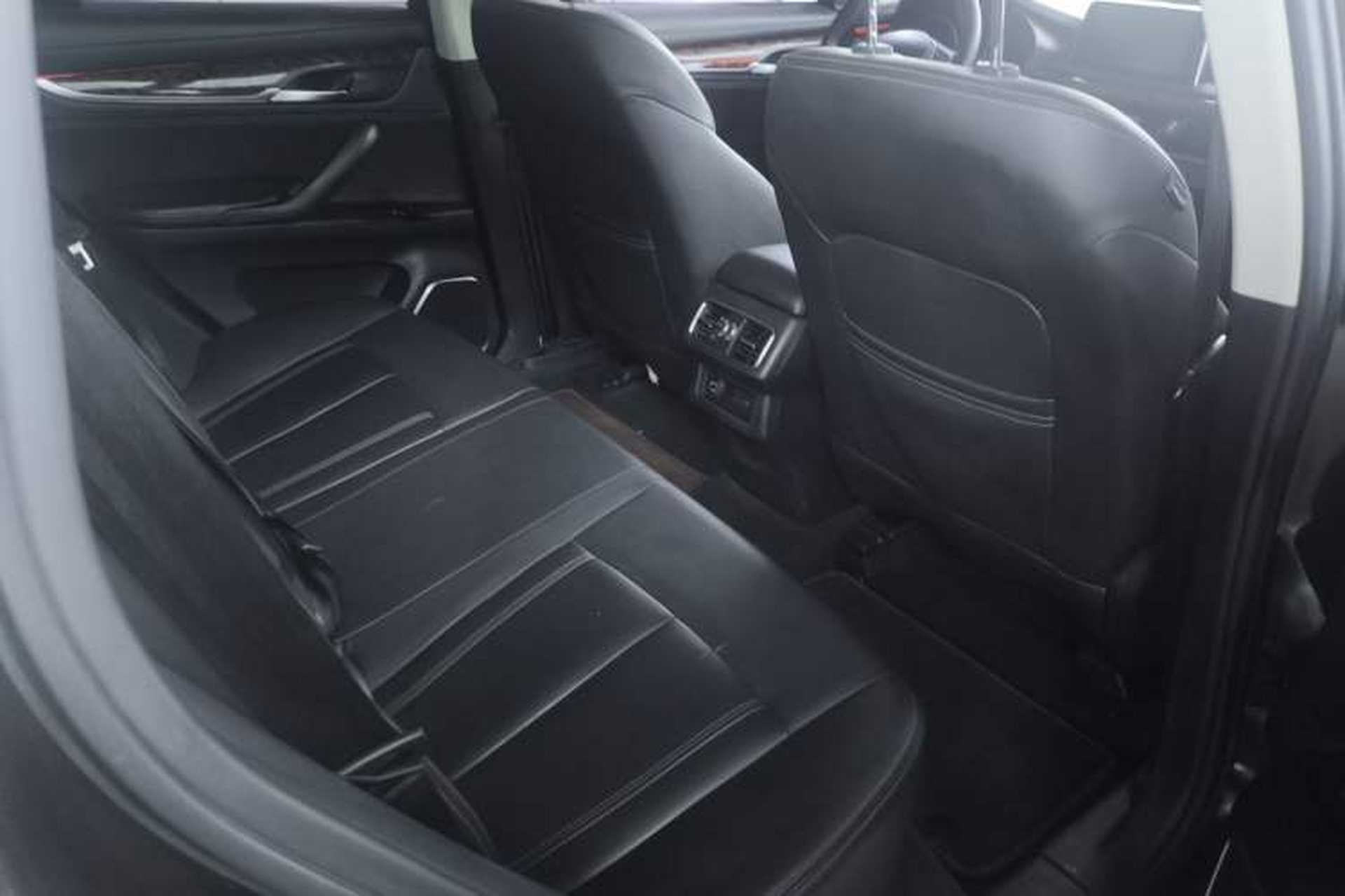 Used Hanteng X7 2016 2.0T DCT Luxury Edition Interior 8