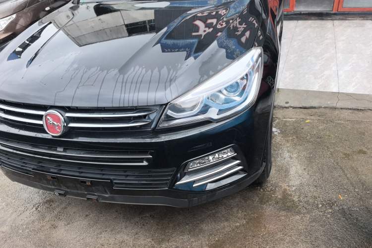Used Hanteng X7 2016 1.5T Manual Luxury Edition Left Front Headlight