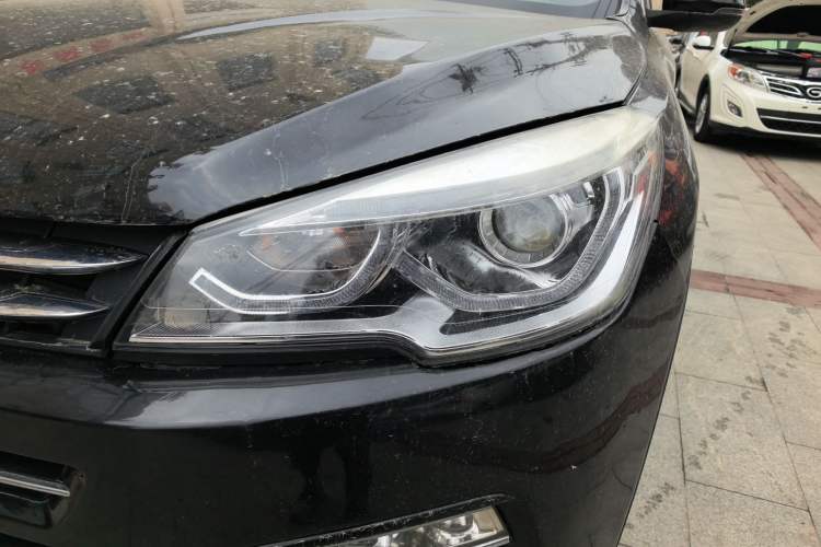 Used Hanteng X7 2016 2.0T DCT Luxury Edition Left Front Headlight